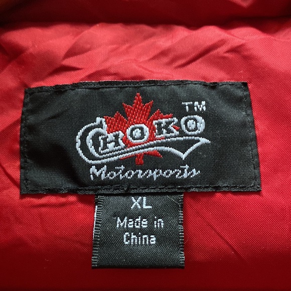 Licensed Snap-On Puffer Vest - Picture 4 of 6